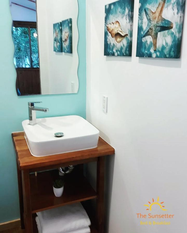 The Sunsetter Bed&Breakfast Bocas del Toro Exterior foto