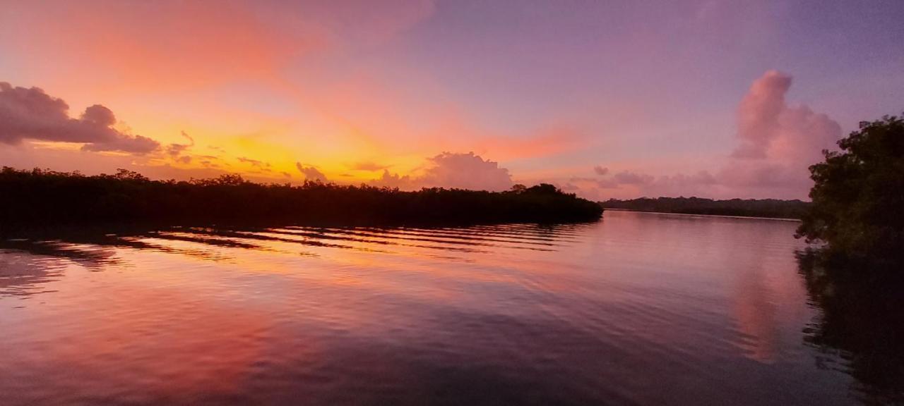 The Sunsetter Bed&Breakfast Bocas del Toro Exterior foto