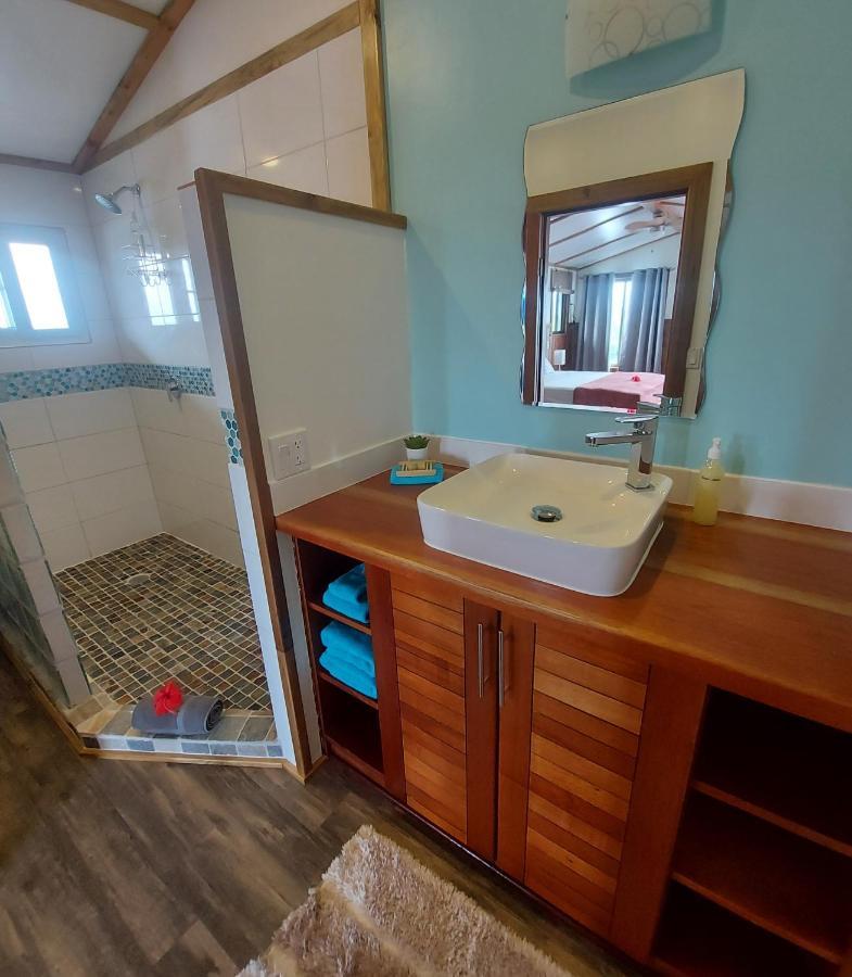 The Sunsetter Bed&Breakfast Bocas del Toro Exterior foto