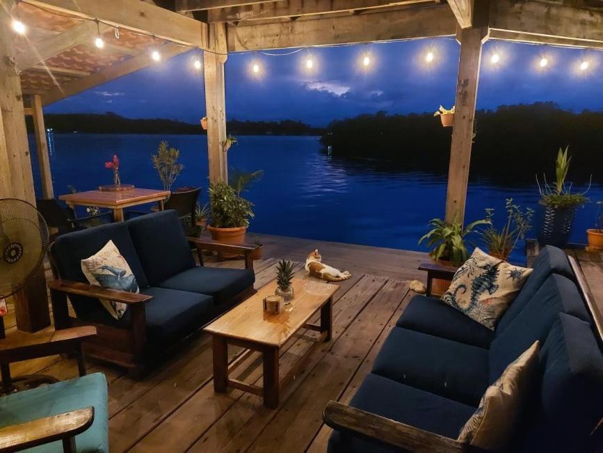 The Sunsetter Bed&Breakfast Bocas del Toro Exterior foto