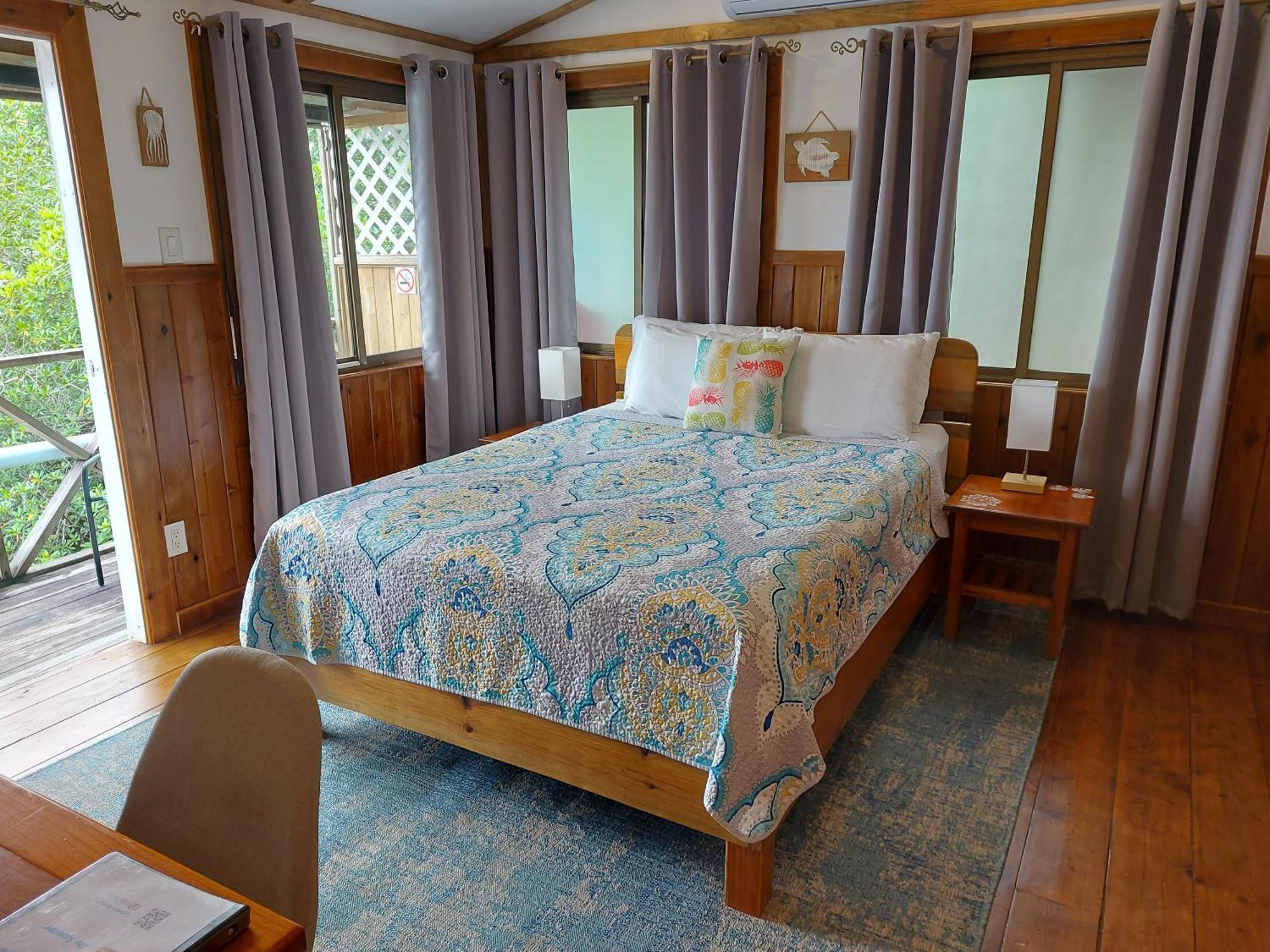 The Sunsetter Bed&Breakfast Bocas del Toro Exterior foto